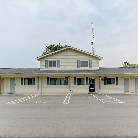 Stone Fountain Motel Fenelon Falls Exteriér fotografie